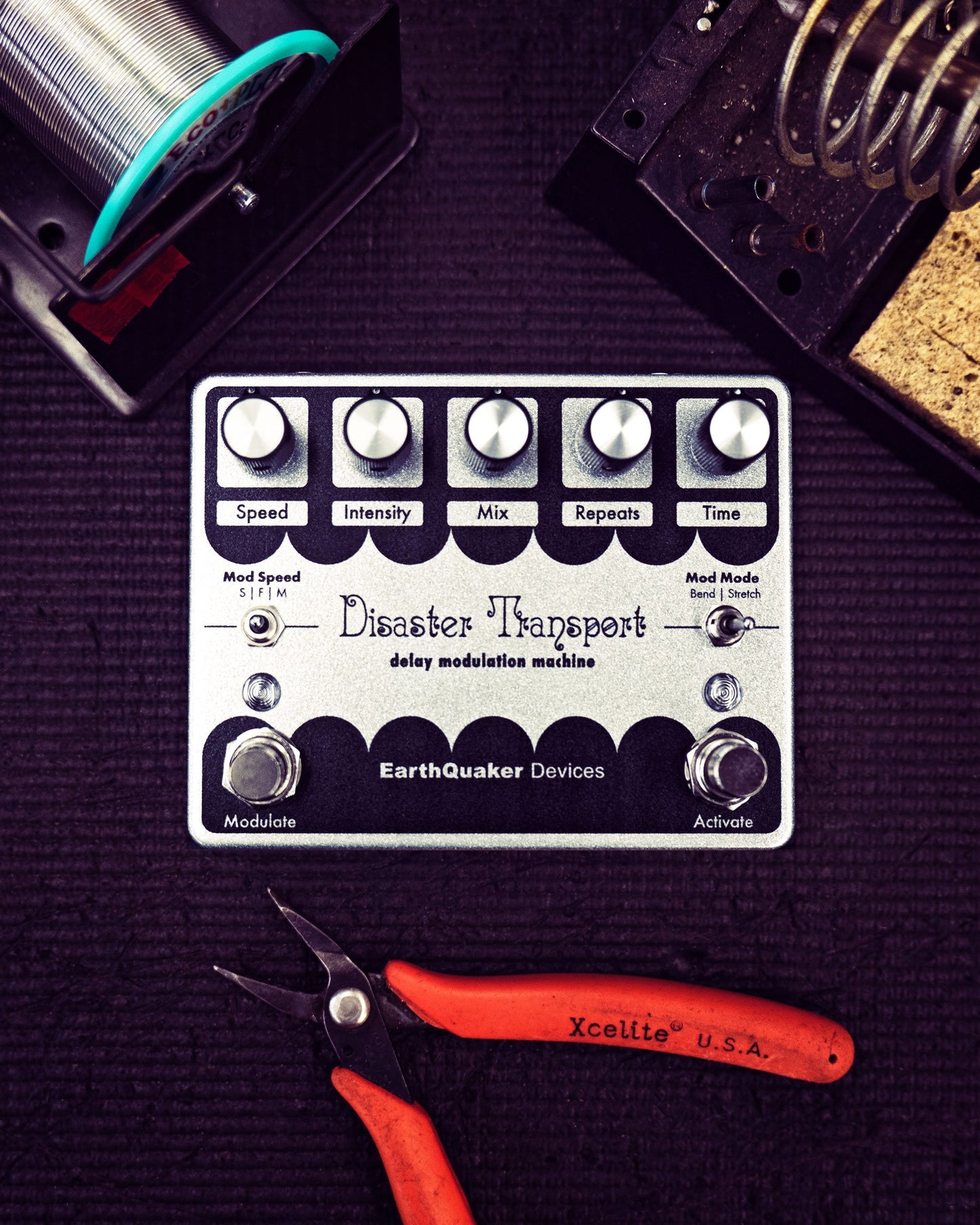 Earthquaker Devices Disaster Transport Delay Modulation Machine Pedal